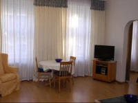 Apartments Deutschmeister 4*