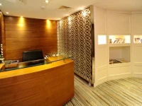 Howard Johnson Diplomat Hotel  3*