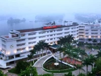 Century Riverside 4*