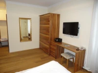 Biedermeier Schlossl Lerchenhof 4*