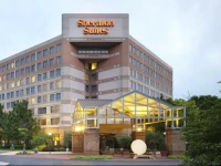 Sheraton Suites Philadelphia Airport 3*