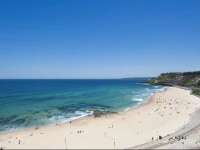 Quality Hotel Noahs On the Beach 4*