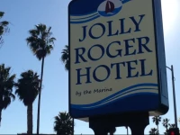 Jolly Roger Hotel 3*