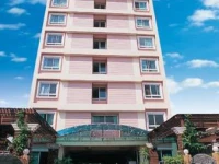 Golden House @ On-nut Station 2*