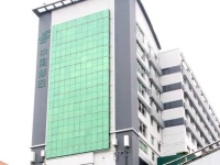 Emerald Holiday Hotel 3*