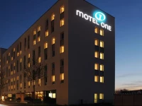 Motel One Frankfurt Airport 2*