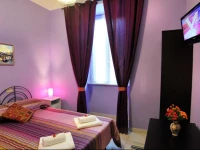 Lodging in Rome 2*