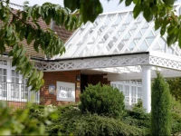 BEST WESTERN Calcot Hotel 3*