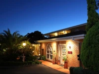 Summerhill Motor Inn 3*