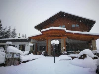 Hotel Karntnerhof 3*