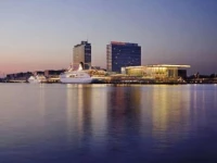 Movenpick Hotel Amsterdam City Centre 4*