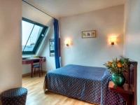 de Paris Maubeuge 2*