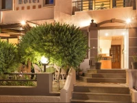 Rea Studios & Apartments 1*