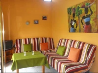 El Flamboyan Apartments 2*