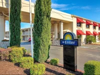 Days Inn Market Center Dallas 2*