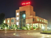 City Park Airport 4*