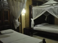 Kontiki Meno Hotel 1*