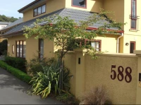 Alhambra Oaks Motor Lodge 4*