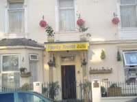 Fawlty Towers 3*