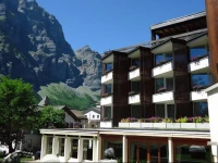 Parkhotel Quellenhof Leukerbad 3*