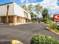Econo Lodge Biltmore 2*
