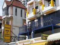 Connect Guesthouse Phuket 2*