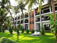 River Beach Resort & Residences 4*