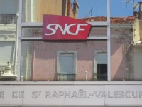 Hotel Les Pyramides 2*