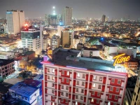 Tune Hotel Makati 3*