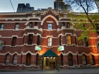 Quest Gordon Place 4*