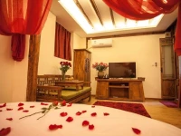 Lijiang Fly Bird and Fish Inn 3*