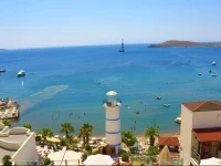 Lighthouse Beach Hotel 5*