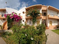 Yannis Apartments Gazi 3*