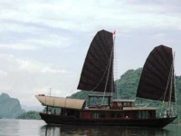 Prince & Princess Junk Halong 4*