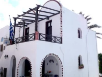 Christos Apartments Oia 2*