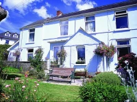 Cottage Court Hotel 3*