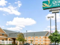 Quality Inn & Suites University/Airport 3*