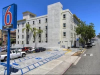 Motel 6 San Diego Downtown 1*