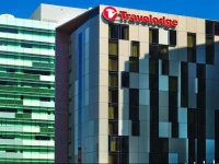 Travelodge Docklands 4*