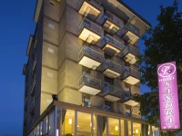 Hotel Sandra 3*