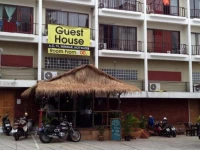 Zen Guesthouse & Cafe 2*