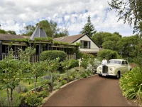 Rosewood Guesthouse 4*