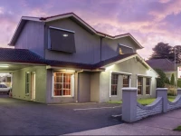 Redwood Manor Motel Apartments 3*