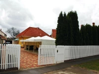 Garden Apartmanhaz 1*