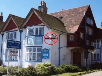 Swiss Cottage Bed and Breakfast 4*