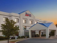 Fairfield Inn Rochester Airport 3*