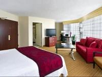 Courtyard Charlotte City Center 3*