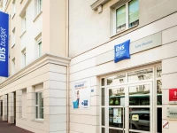 Ibis Budget Saint Maurice  2*