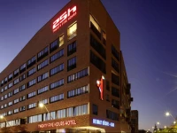 25hours Hotel Hafencity 4*