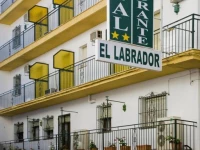 Hostal El Labrador 2*